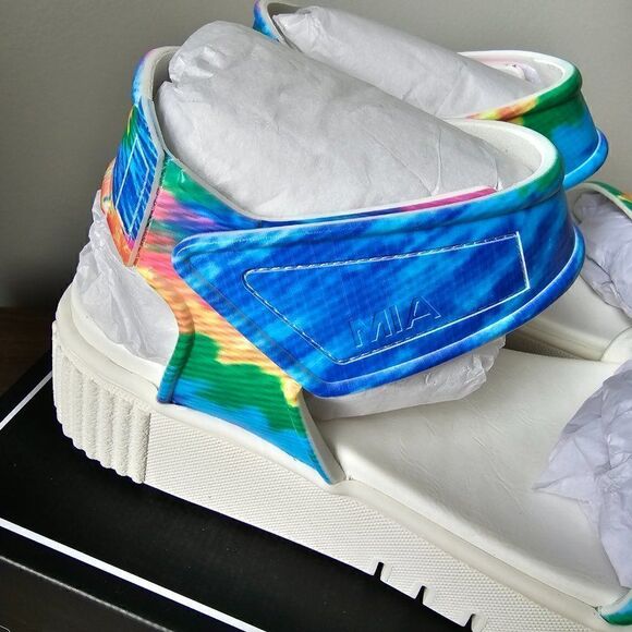 NEW IN BOX MIA MARI MTY RUBBER TIE DIE STYLE SANDALS STRAPPY SIZE 8.5 - Picture 8 of 11